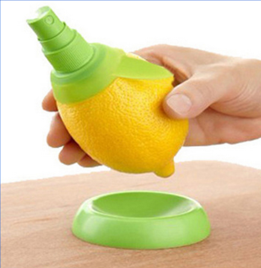 Creative Mini Plug And Spray Lemon Juice Spray Jet Juicer Manually