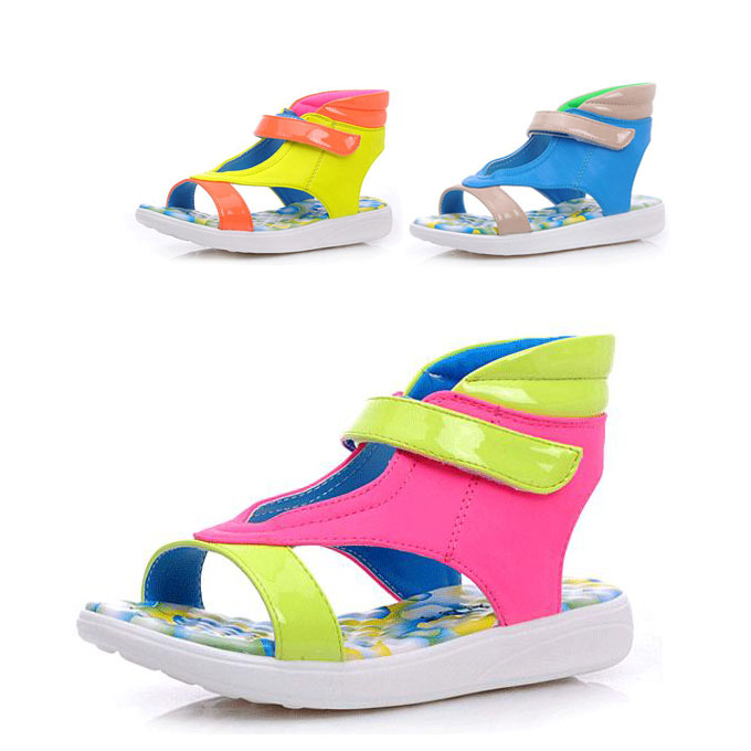 Colorful    sandlas           
