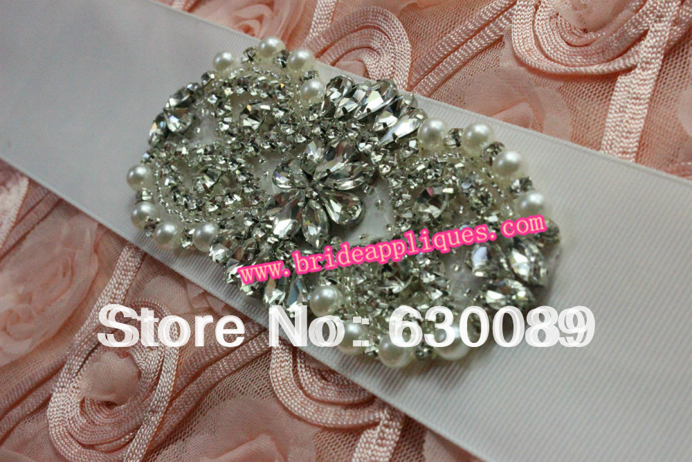 Top Wedding Dresses With Jeweled Belts Top Wedding Dresses With Jeweled Belts