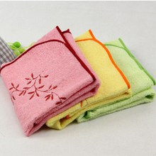 1pcs 33x33cm Baby Face Towel Kids Bamboo Fiber Square Handkerchief Soft Cotton Feeding Burp Cloth Children Bath Towel BY651