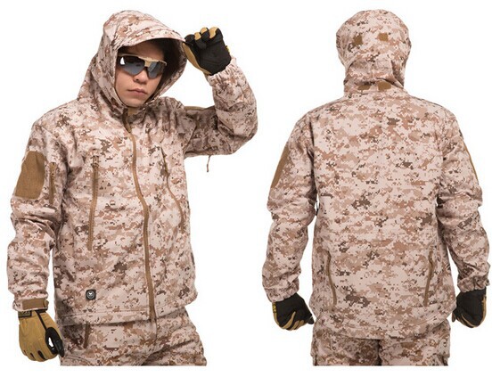 Special thick camouflage desert camouflage suit fans of military clothing military camouflage overalls military uniform