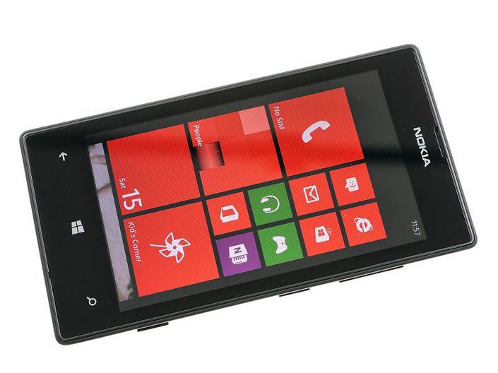  Nokia Lumia 520  5-  wi-fi 4  GPS  Windows 8       