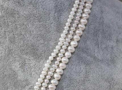 Free shipping!!!Natural Freshwater Pearl Necklace,Wholesale Jewelry, brass lobster clasp, with 3cm extender chain, 3-strand
