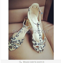 2014 Summer new leopard horsehair hollow out T type flat lovely flat with sandals free shipping 35-39