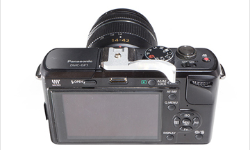 Thumb-Up-Grip-for-Digital-Camera-Canon-EOS-M-Olympus-OM-D-EM-5-PEN-E.jpg