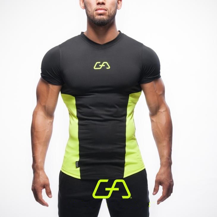 t shirt under base layer