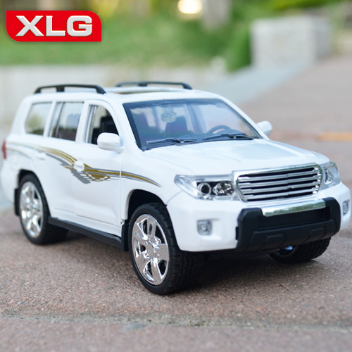 toyota 1 : 24 из бумаги toyota 1 : 24 из бумаги