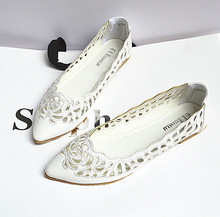 A new summer fashion sweet Korean hollow shallow mouth solid pointed shoes 2188 1 students