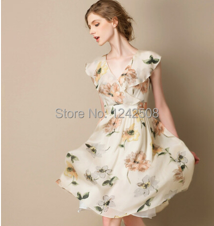 Summer wear new silk dress Short sleeve v-neck high-end mulberry silk flower cultivate one's morality dress