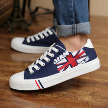 Top quality men low top sneakers classic lace up canvas shoes flag print casual flat sheos