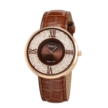 Nueva marca de fábrica famosa lujo números romanos mujeres elegantes brillantes bolas de cuarzo relojes PU banda de cuero reloj de pulsera WXHM659W # s14