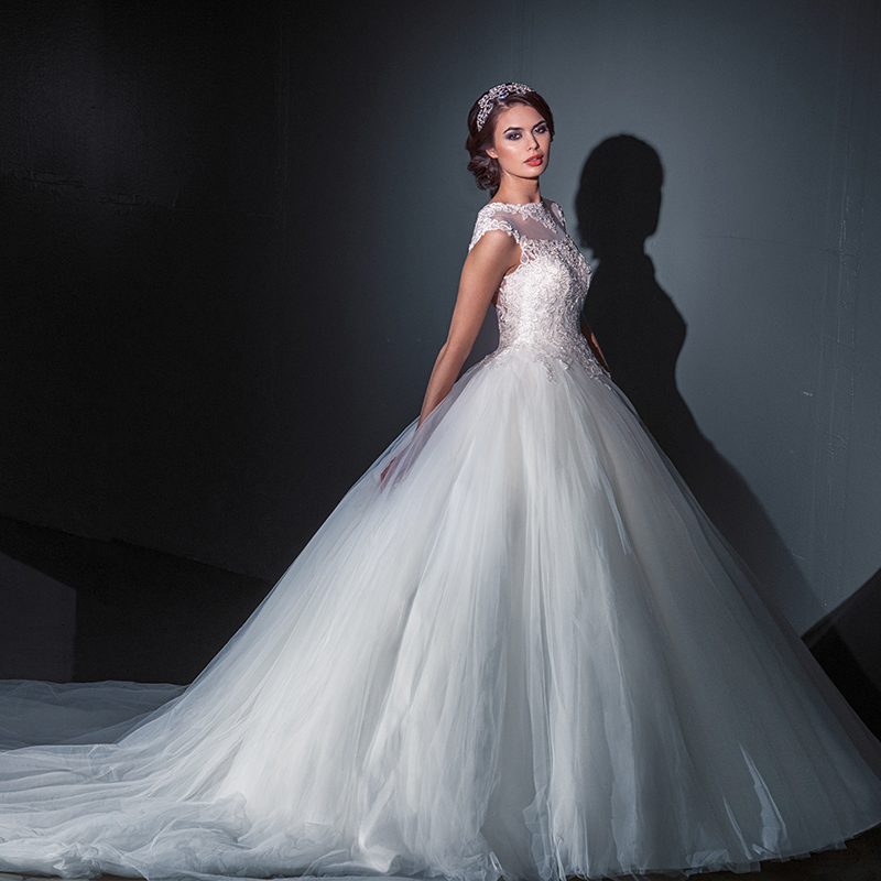 2016 elegantes vestidos de noiva estilo princesa vestido de baile colher renda apliques vestidos de casamento