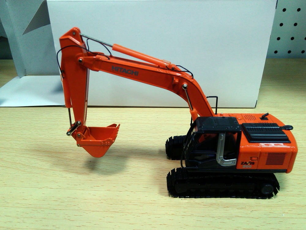 toy hitachi excavator