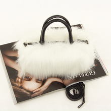 White and black color small fashion handbag woman bag winter plush girl bag