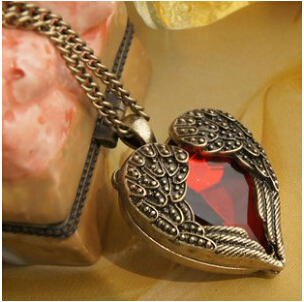 NK102 New 2015 Hot Fashion Long Vintage Red Heart Pendants Necklaces Jewelry Accessories