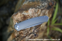 2015 NEW Design S35VN steel balde folding knife with TC4 titanium bearing handle hunting knives pocket