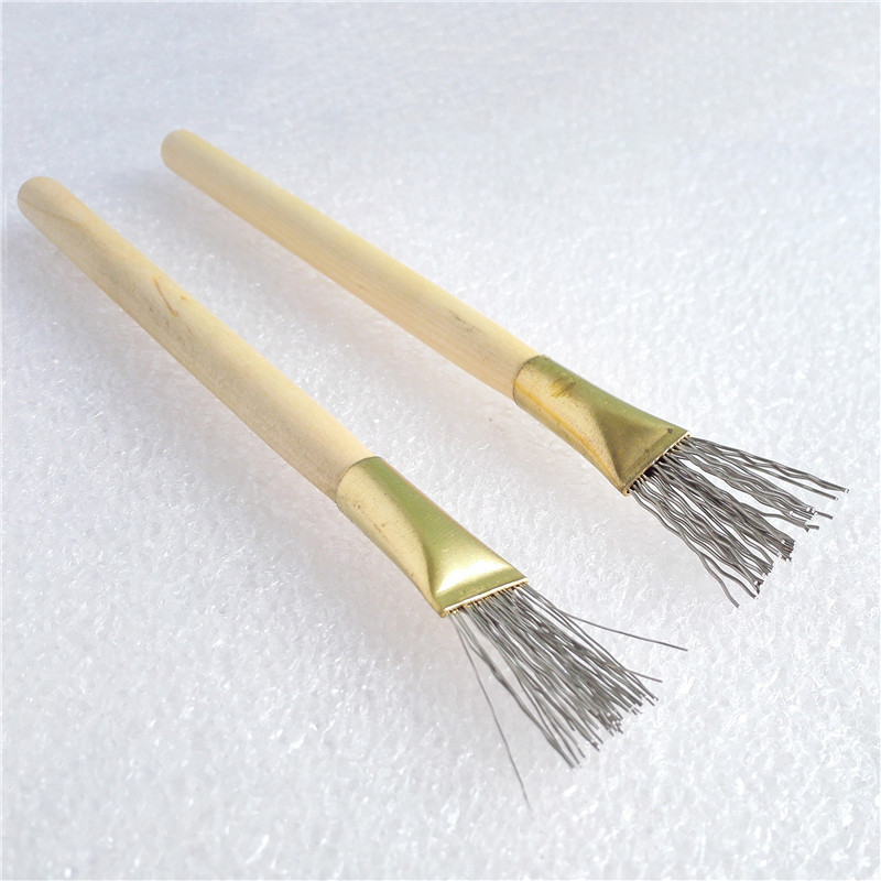 wire brush for doll hair