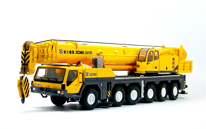 Domestic original 1:50XCMG QAY200T large crane crane model alloy engineering vehicle model / collection