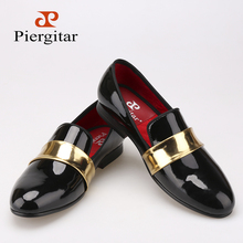 Handmade men leather Loafers with gold patent leather buckle International fashion party and wedding men dress shoes men’s flats