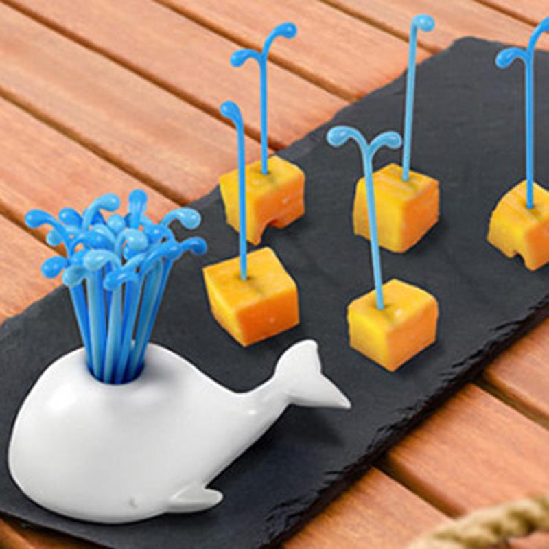 The New Cute Whale Spray Fruit fork Animal Style P...