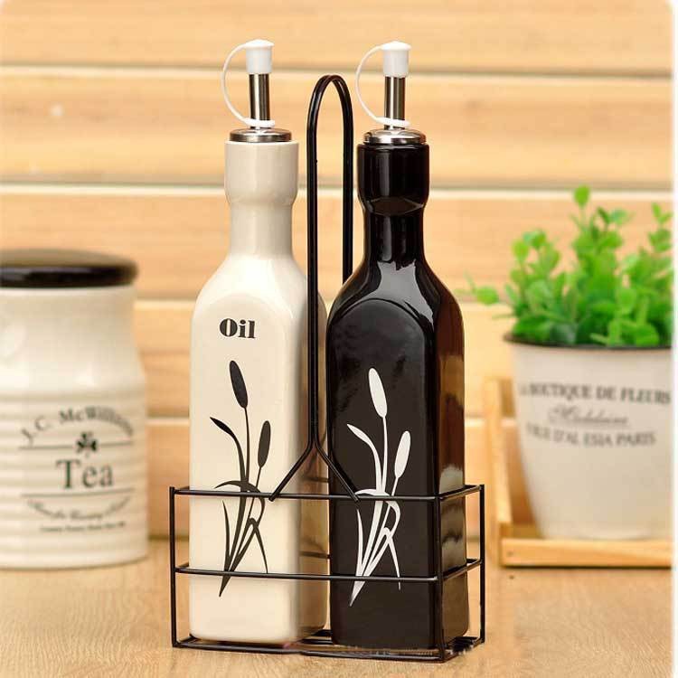 2pcs Set European Style Ceramic catering Kitchen Oil Vinegar Bottle