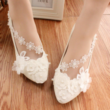 Hot Selling Handmade Wedding Shoes Bridal Spring White Lace Flower Pearl Dress Bridesmaid Shoes Sweet High heels Wedding Pumps