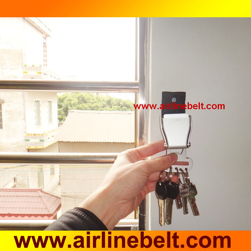 Airplane buckle keychain-003.jpg