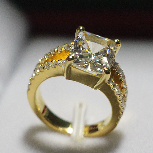24k yellow gold engagement rings