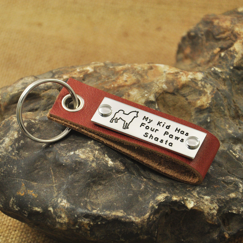 Dog remembrance keychain Akita dog keychain leather keychain Dog