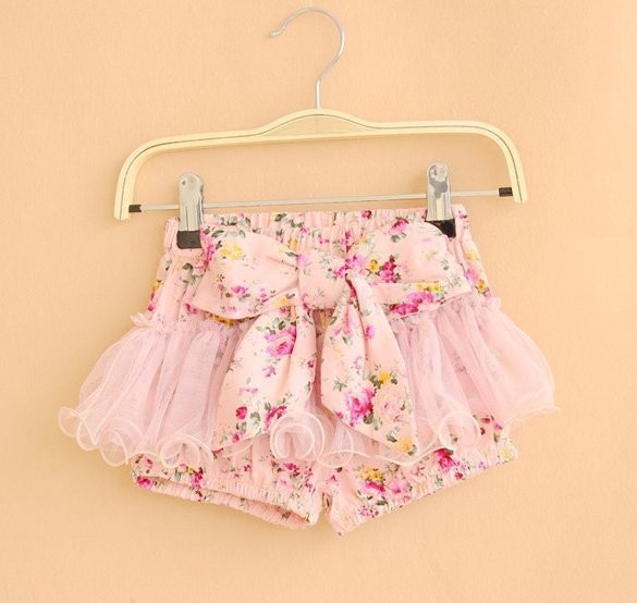 2015-Brand-New-Girls-Shorts-Summer-Kids-Clothes-Casual-Bow-ruffle-shorts-Floral-Lace-Gauze-Cotton (2)