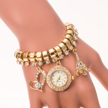 Mujeres de moda pulsera reloj de la alta calidad de la aleación colgante de ocio de transmisión del reloj del cuarzo 2015 nuevo producto