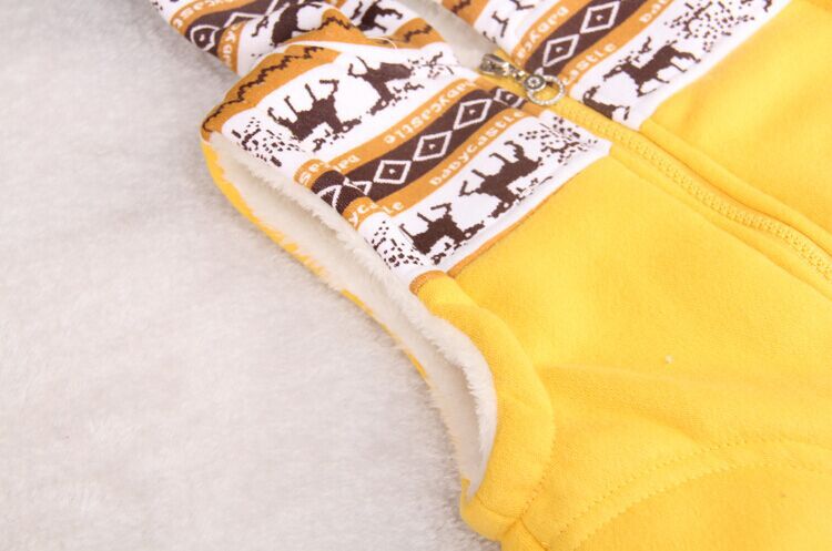 1-4 year old winter baby Boy girl Clothing ,Baby winter thick winter sweater 3pcs fitted vest hooded vest Kids Clothes Sets 1-4 year old winter baby Boy girl Clothing ,Baby winter thick winter sweater 3pcs fitted vest hooded vest Kids Clothes Sets