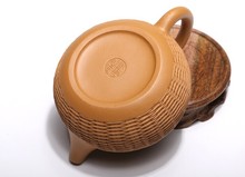 Yixing quality goods handmade by a famous maker liu jun make in Huang Longshan original slime