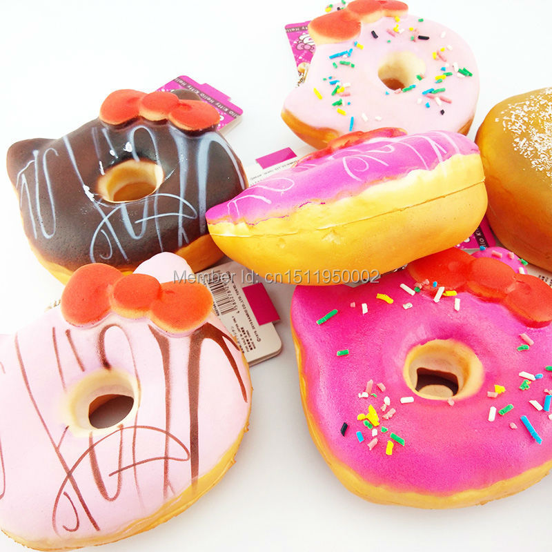 20pcs/lot Jumbo 10CM Squishy Charms Bread Scented Sweet Roll Bow Cell Phone Straps Key Chain Toys