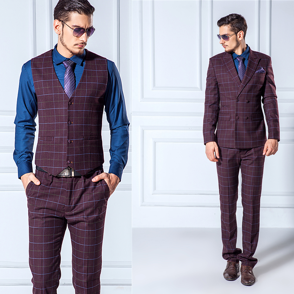 What we're listening to Finding American-made clothing can be tough, but with a bit of help you can put together a great wardrobe that is all made right here in the USA. 9 Men's Wardrobe Staples That Are All Made in America. Land of the free and home of the dapper. By Adam Mansuroglu. Some of the best denim jeans are made right here in the USA, and we're not.