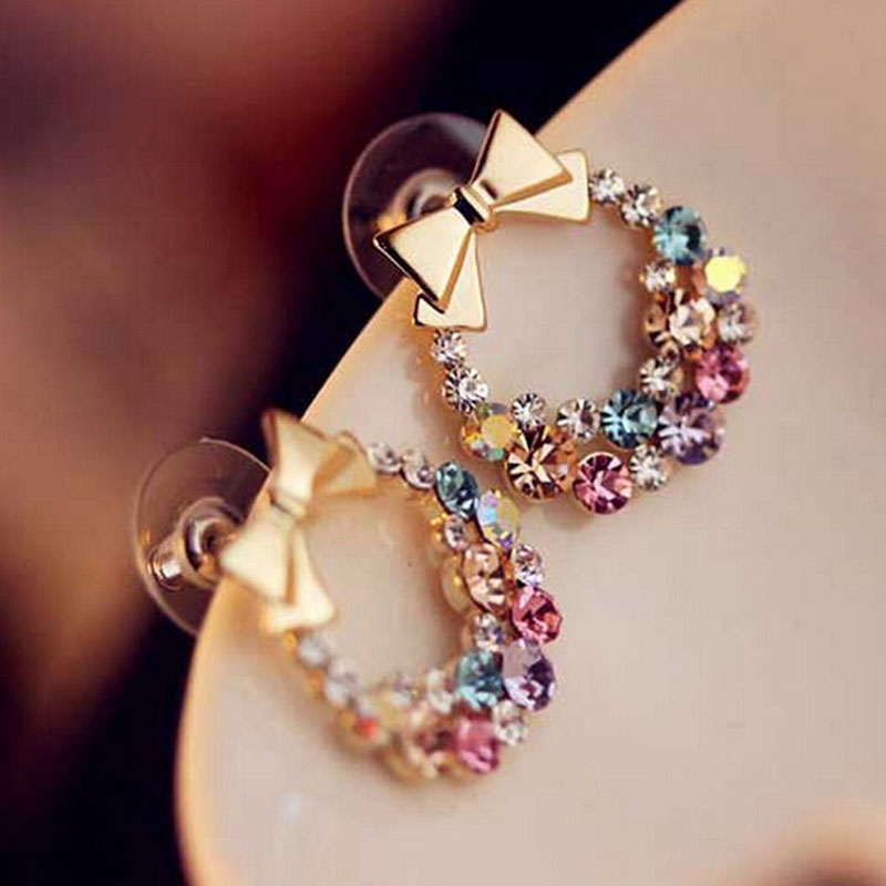 Гаджет  2015 Fashion Bridal Banquet Elegant Women 5 Petals White Flower Piercing Jewelry For Women Stud Earrings None Ювелирные изделия и часы