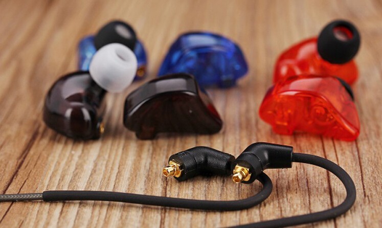 2015 3.14 Hifi sport Headphone Stereo Professional in-ear earphones high resolution headset for mp3 iPhone5 moxpad X3 piston 2015 3.14 Hifi sport Headphone Stereo Professional in-ear earphones high resolution headset for mp3 iPhone5 moxpad X3 piston