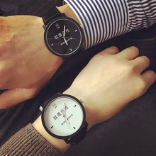 2015 nueva moda coreana amantes en blanco y negro ‘ reloj o reloj de los pares con palabra ocasional y número Femme Montre Relogio del Feminino