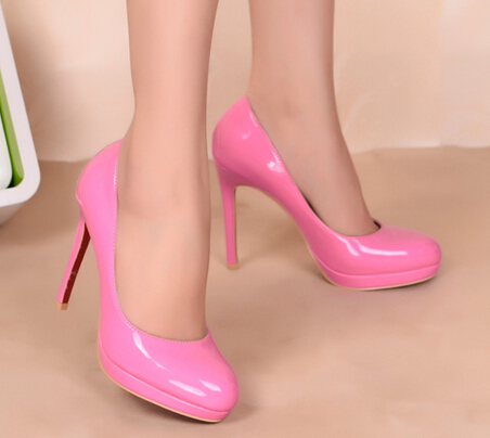 http://g02.a.alicdn.com/kf/HTB1vvZwIpXXXXa1XXXXq6xXFXXXm/Round-Toe-Patent-Leather-Red-Sole-Stiletto-font-b-Heels-b-font-Shallow-Mouth-Big-Size.jpg