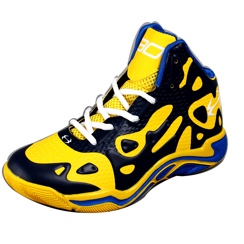 Zapatos niños online baratos Una tienda online de calzado masculino que ya deberías conocer es Sarenza, una tienda online de zapatos para hombre es una de las más grandes y con mejores descuento de la red, en esta maravillosa tienda online de zapatos tenemos marcas diferentes de calzado masculino.