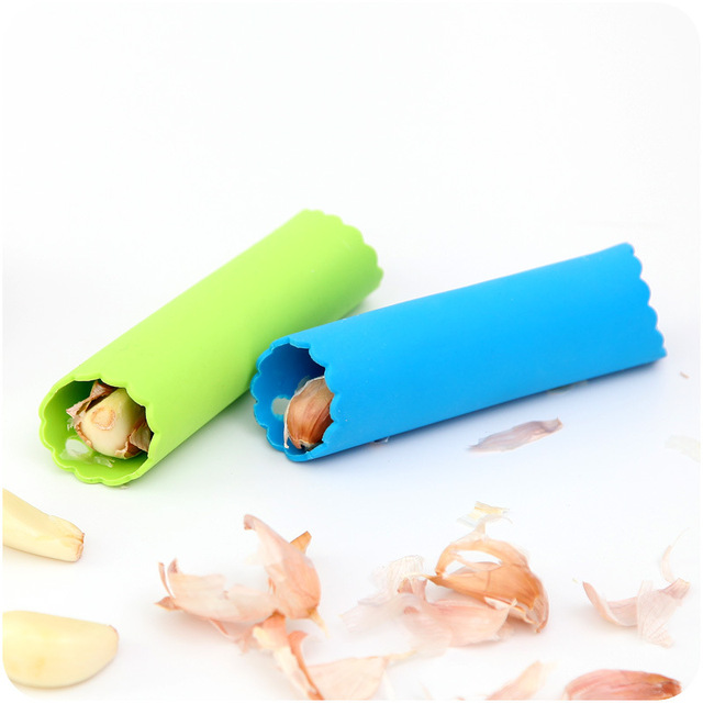 5 Шт./лот Магия Силиконовой Peeler Чеснока Полезная Кухня Столовая Инструмент Гаджеты Случайный Цвет