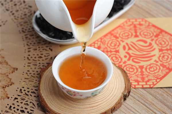 Wholesale 250g Strong flavor Chinese Fujian Wuyi Da Hong Pao Tea Oolong Tea Can Perfumes 100