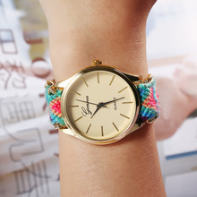 2015 HOT NEW Relogio Feminino cuerda pulsera hechos a mano reloj de ginebra del reloj mujeres decoración de moda relojes para niñas y mujeres