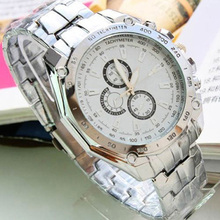 Mínima. 16 Hot Sale Luxury moda hombres de acero inoxidable de cuarzo analógico mano deportivo reloj de pulsera relojes 01O2 2VQ2