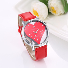 2016 New Top Luxury Brand WoMaGe womens watches Fashion Valentine love heart quartz-watch Hollow crystal designer skeleton watch
