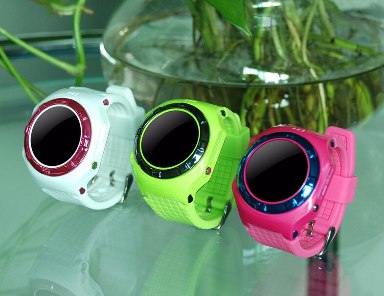 2015-hot-GPS-Kids-Watch-Remote-monitor-Watch-for-Children-with-Mobile-SOS-Calling-Phone-GPS (4)
