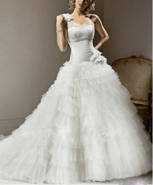 on-line wedding dress review business