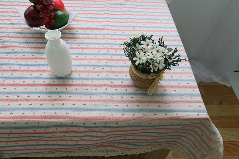 table cloth 800px-S7
