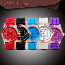Wholesale Silicone Rubber Strape Watch With Crystal Fits Women Ladies Quartz Dress Watch Wristwatches M-046