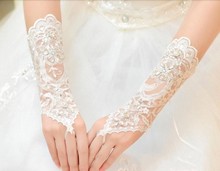 2015 Cheap Free Size White Fingerless Rhinestone Lace Sequins Short Bridal Wedding Gloves With Shipping Wedding